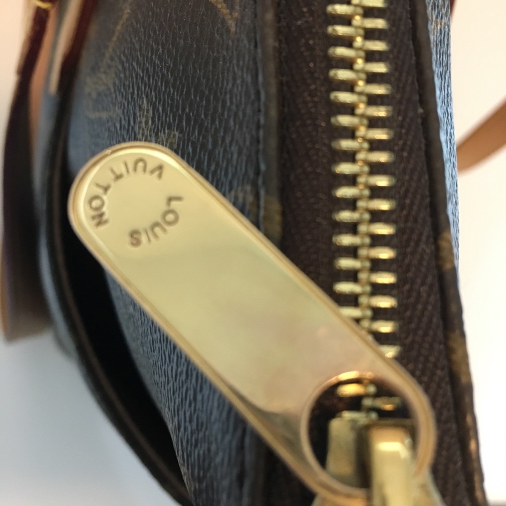 Louis Vuitton Monogram Totally MM - Picture 9 of 15